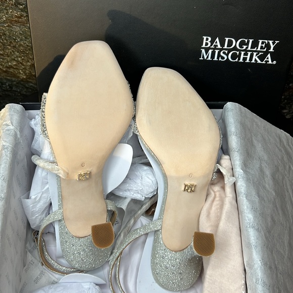 Badgley Mischka Sally Curvy Heel Stiletto Sandal - Picture 9 of 11